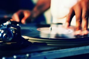 What-You-Need-To-Know-About-DJ-Intro-Jingles